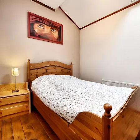 Rustic Farm In Rogery, Cleaning Included Ferienhaus